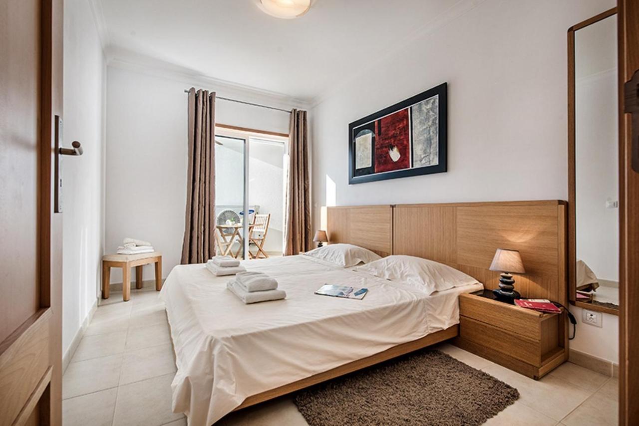 Apartamento Whyler タヴィラ エクステリア 写真