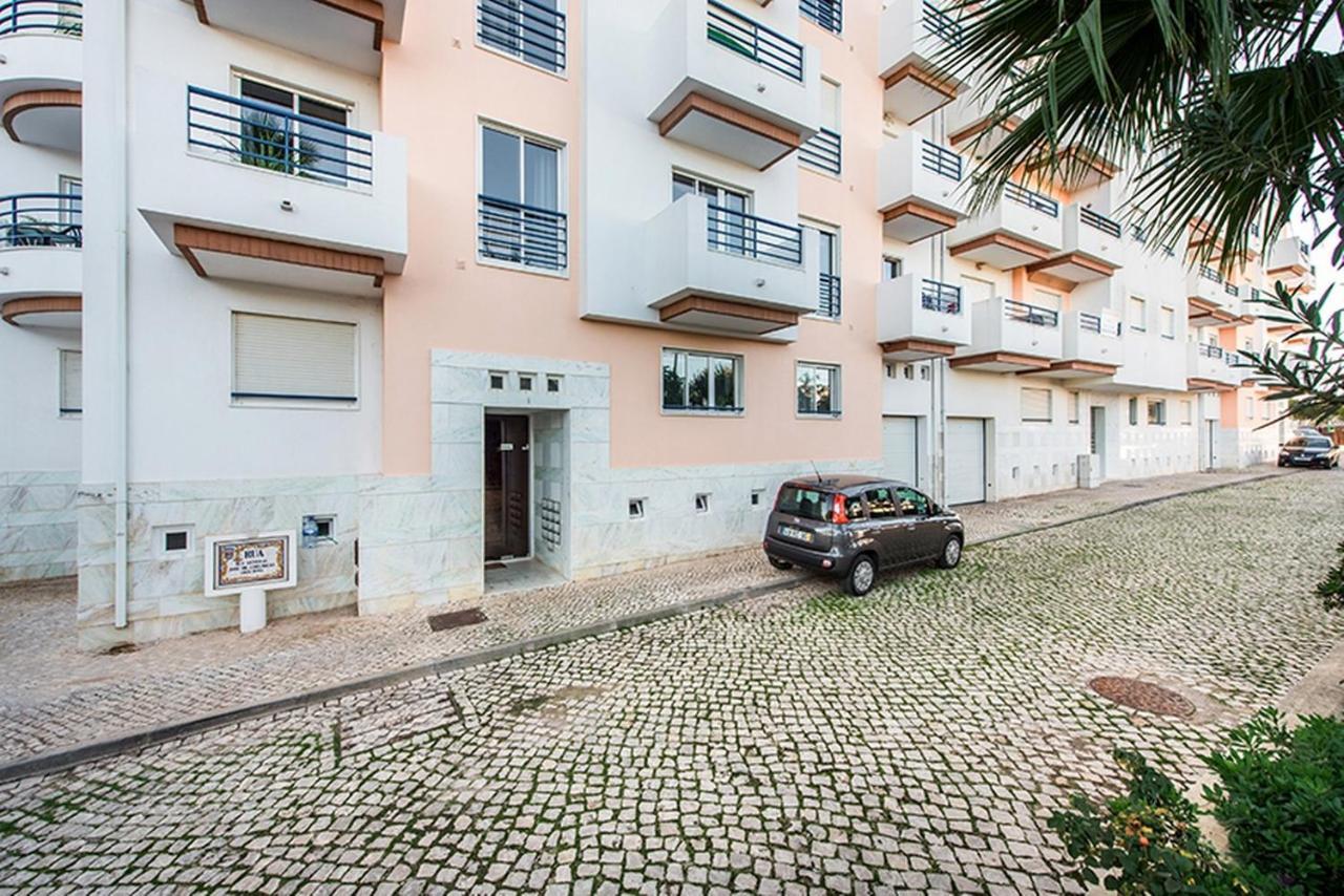 Apartamento Whyler タヴィラ エクステリア 写真